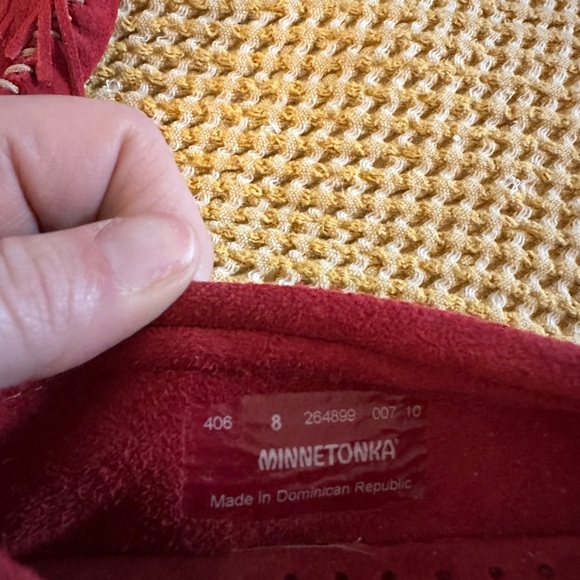 Minnetonka Red Moccasin size 8 like new womens - Picture 7 of 7